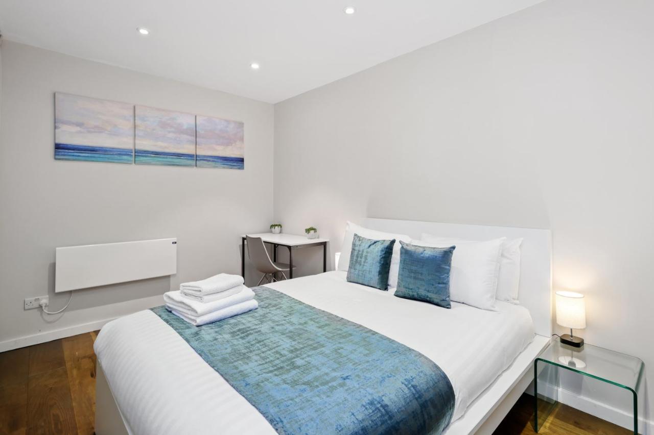 Spacious 1 Bedroom Flat Londra Exterior foto